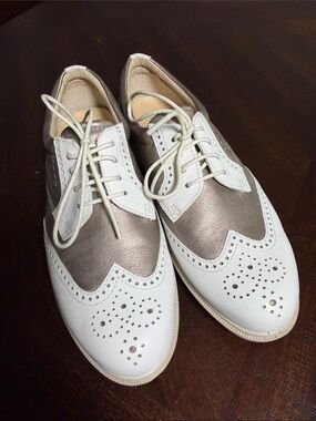 Ecco Golf Shoes - White and Metallic Silver Wingtip Oxfords